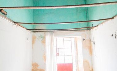 Casona en venta a dos cuadras de la Calzada de los Frailes