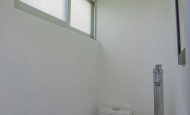 CASA EN VENTA CON VISTA AL LAGO