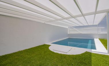 CASA EN VENTA CON VISTA AL LAGO