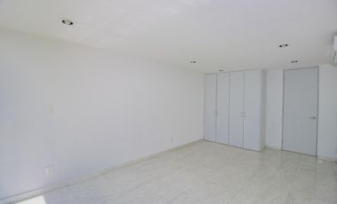 CASA EN VENTA CON VISTA AL LAGO