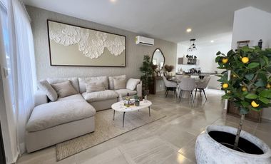 Casa de 2 Habitaciones en venta en Playa del Carmen a 40 minutos de aeropuerto de Cancún | Alberca y Palapa