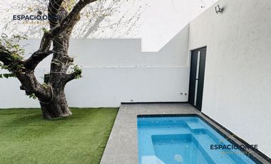 Casa en Fraccionamiento Lomas de Cuernavaca