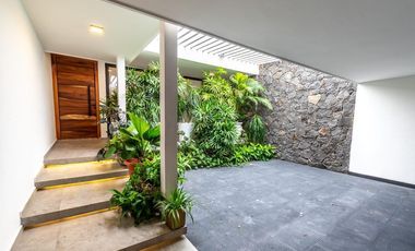 CASA EN VENTA CON ALBERCA EN  FRACCIONAMIENTO REFORMA