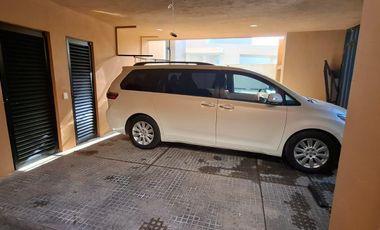 Casa Bonita en Venta, Privada Tamora, PANELES SOLARES, con amenidades