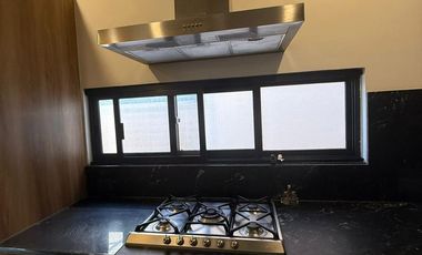 Casa Bonita en Venta, Privada Tamora, PANELES SOLARES, con amenidades