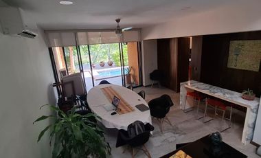 Casa Bonita en Venta, Privada Tamora, PANELES SOLARES, con amenidades