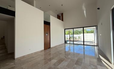 Casa en venta en Mérida dentro de Club de Golf | Casa Irina |