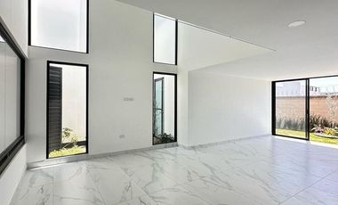 VENTA casa en Angelopolis II 5 recamaras y jardin