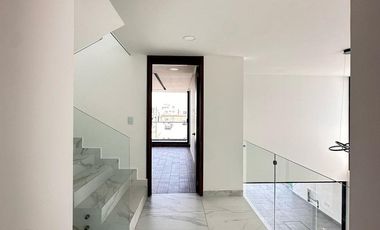 VENTA casa en Angelopolis II 5 recamaras y jardin