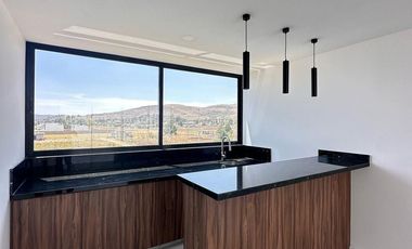 VENTA casa en Angelopolis II 5 recamaras y jardin