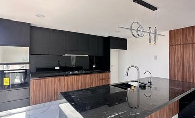 VENTA casa en Angelopolis II 5 recamaras y jardin