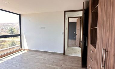 VENTA casa en Angelopolis II 5 recamaras y jardin