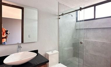 VENTA casa en Angelopolis II 5 recamaras y jardin