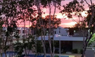 CASA DE 3 RECÁMARAS - TERRAZA - SIN COLINDANCIAS. PLAYA DEL CARMEN. ENTREGA INMEDIATA