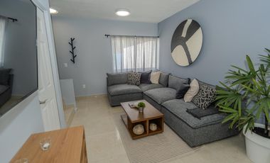 CASA DE 3 RECÁMARAS - TERRAZA - SIN COLINDANCIAS. PLAYA DEL CARMEN. ENTREGA INMEDIATA