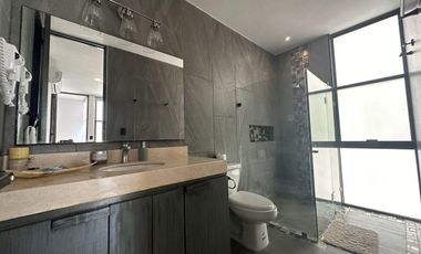 VILLA AMUEBLADA CON PANELES SOLARES  EN VENTA EN TELCHAC PUERTO, YUCATÁN.