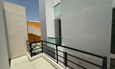 VILLA AMUEBLADA CON PANELES SOLARES  EN VENTA EN TELCHAC PUERTO, YUCATÁN.