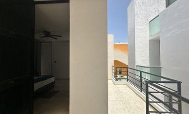 VILLA AMUEBLADA CON PANELES SOLARES  EN VENTA EN TELCHAC PUERTO, YUCATÁN.