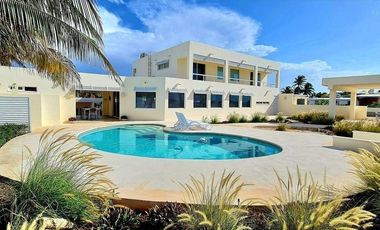 Casa en venta frente al mar Chuburná Puerto