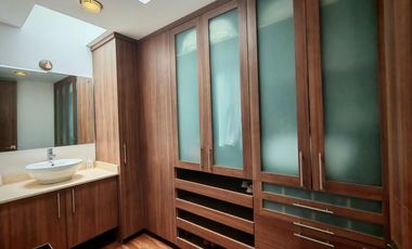 Casa muy amplia en venta, fraccionamiento Puerta de Hierro Puebla