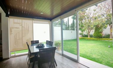 Casa muy amplia en venta, fraccionamiento Puerta de Hierro Puebla