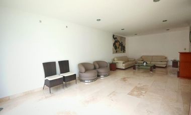 Casa muy amplia en venta, fraccionamiento Puerta de Hierro Puebla