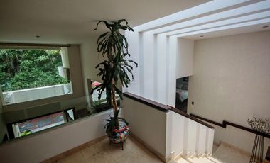 Casa muy amplia en venta, fraccionamiento Puerta de Hierro Puebla