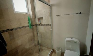 Casa muy amplia en venta, fraccionamiento Puerta de Hierro Puebla