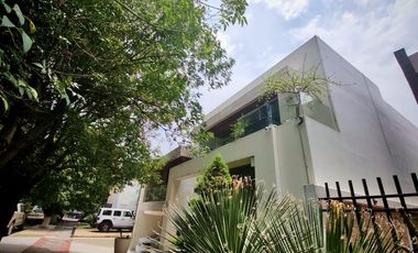 Casa muy amplia en venta, fraccionamiento Puerta de Hierro Puebla