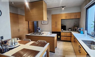 Casa en Fraccionamiento El Pedregal de Querétaro