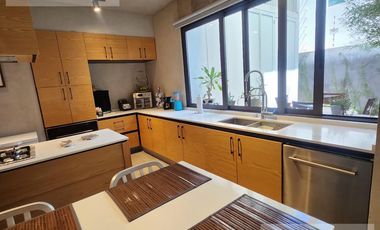 Casa en Fraccionamiento El Pedregal de Querétaro