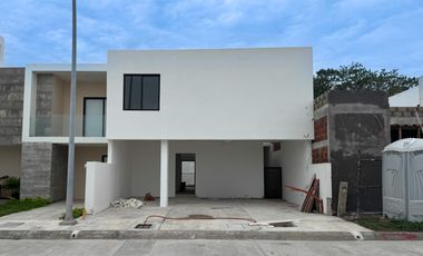 CASA EN VENTA EN LOMAS DEL DORADO
