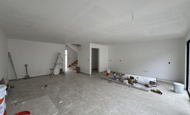 CASA EN VENTA EN LOMAS DEL DORADO