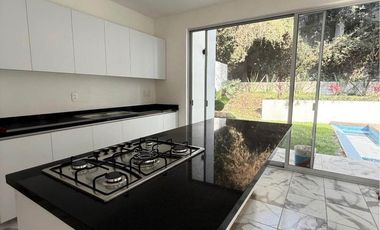 Casa en Fraccionamiento Lomas de Cuernavaca