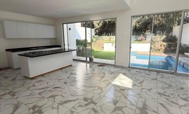 Casa en Fraccionamiento Lomas de Cuernavaca