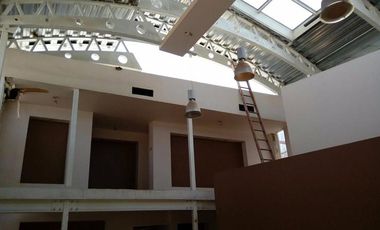 Oportunidad Bodega en venta o renta con oficinas
