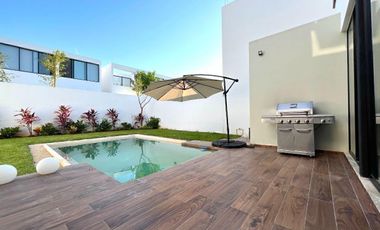 CASA EN VENTA EN PRIVADA TAMORA EQUIPADA, CONKAL.