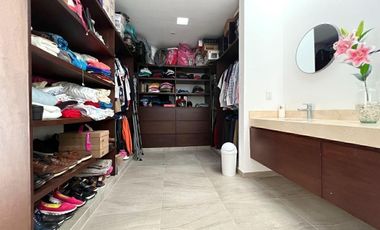 CASA EN VENTA EN PRIVADA TAMORA EQUIPADA, CONKAL.