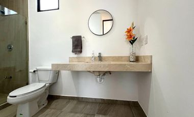 CASA EN VENTA EN PRIVADA TAMORA EQUIPADA, CONKAL.
