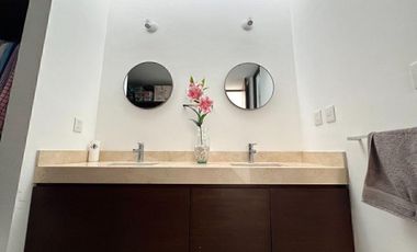 CASA EN VENTA EN PRIVADA TAMORA EQUIPADA, CONKAL.