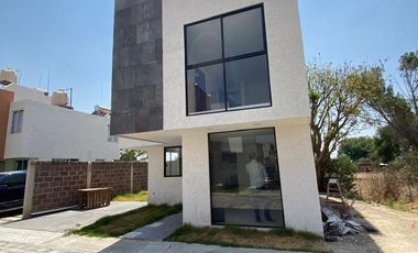 Preventa de casas con tres habitaciones, terraza y jardín en Tlaxcala.