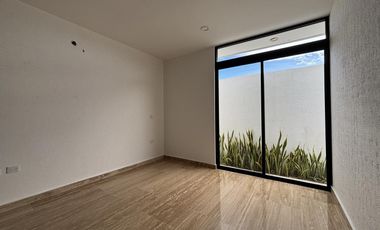LOMAS DEL DORADO, Casa en VENTA de UNA PLANTA, 2 recamaras y jardin