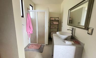 RENTA DE CASA EN FRACCIONAMIENTO VALLE ZAMARRERO EN ZINACANTEPEC