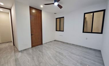 Casa de 4 recámaras en privada con amenidades en venta en Temozón Norte