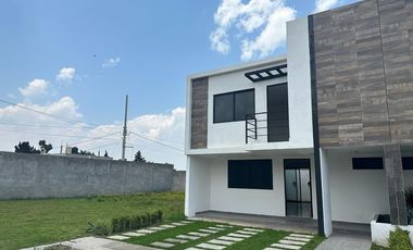 PREVENTA DE CASAS EN PRIVADA SAN ISIDRO EN SANTA MARÍA RAYÓN