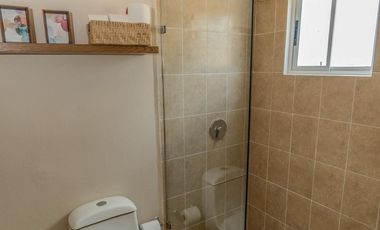 CASA EN VENTA EN PLAYA DEL CARMEN 3 HABITACIONES CON GYM, CASA CLUB ALBERCA, GRILL, PRIVADO