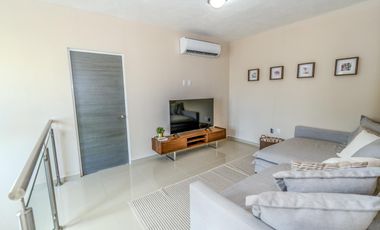 CASA EN VENTA EN PLAYA DEL CARMEN 3 HABITACIONES CON GYM, CASA CLUB ALBERCA, GRILL, PRIVADO