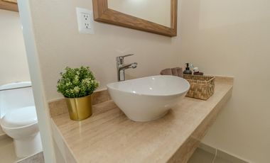 CASA EN VENTA EN PLAYA DEL CARMEN 3 HABITACIONES CON GYM, CASA CLUB ALBERCA, GRILL, PRIVADO