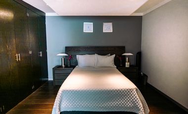 Venta de casa en condominio completamente remodelada en Av Centenario