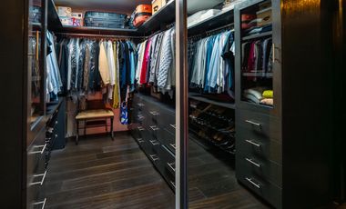 Venta de casa en condominio completamente remodelada en Av Centenario